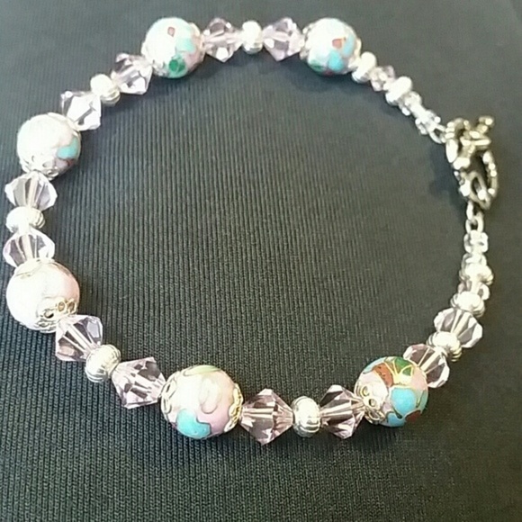 Beautiful purple beaded toggle bracelet - Picture 3 of 4